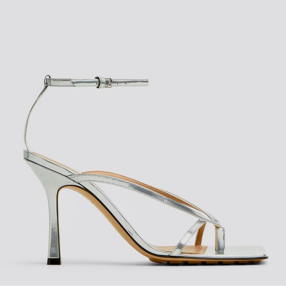 BOTTEGA VENETA STRETCH STRAP SANDAL, Size 37.5 (US 7.5) - Picture 2 of 6